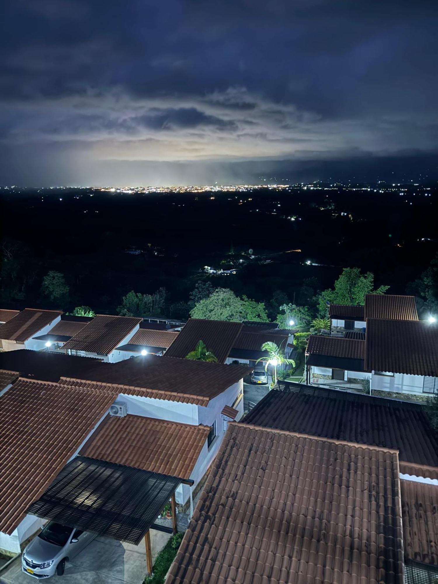 Espectacular Apto A 5 Minutos Del Parque Del Cafe Apartman Montenegro Kültér fotó